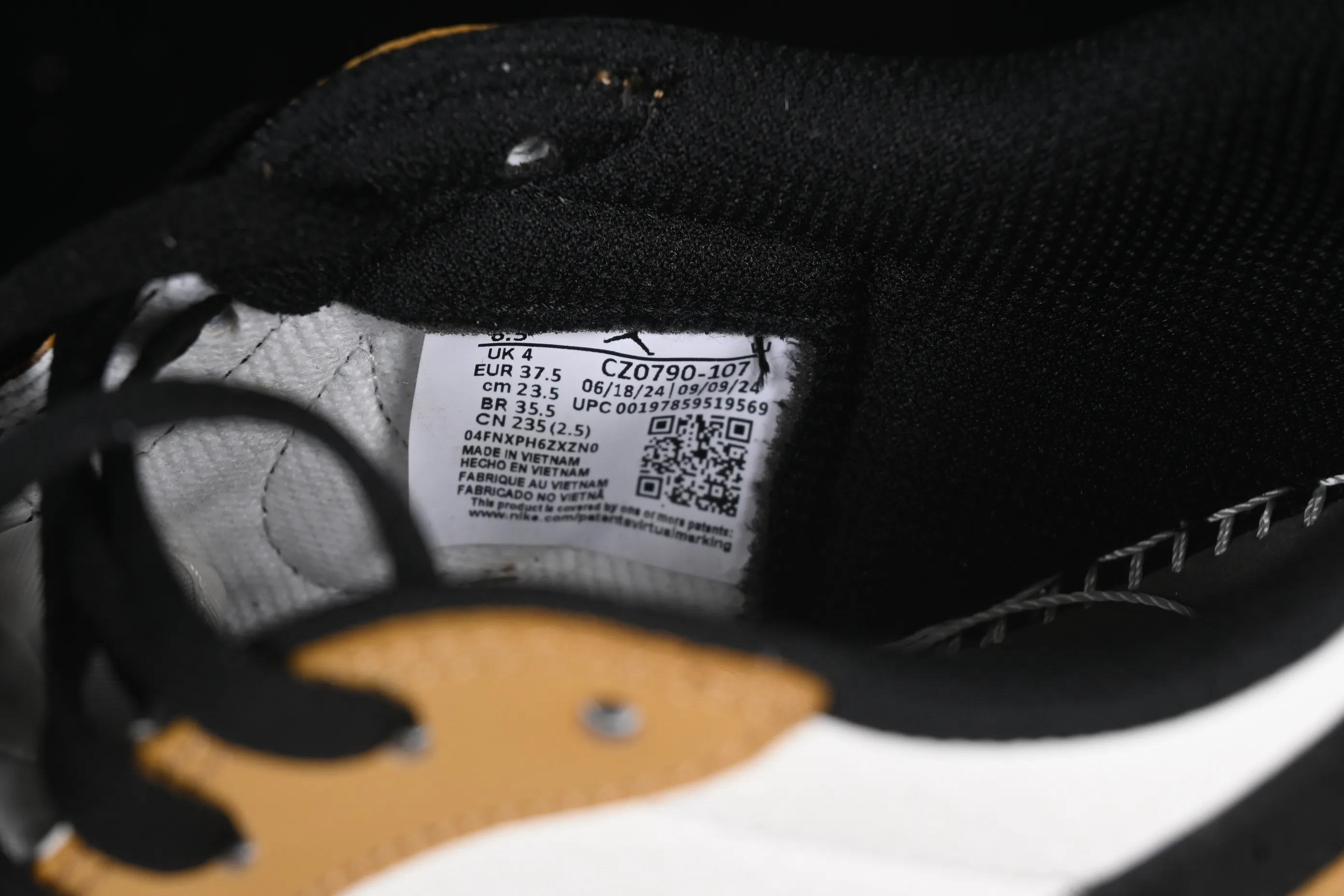 All categories Air Jordan Jordan series basketball shoes Air Jordan 1 Low Air Jordan 1 Low OG AJ1 Joe 1 white yellow black hook low-top cultural leisure sports sneakers CZ0790-107